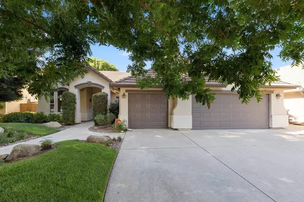 2767 Sussex AVE, Clovis, CA 93611