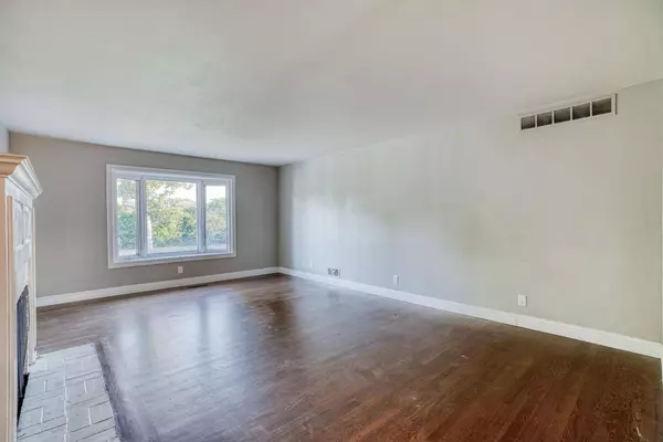 1463 W San Madele AVE, Fresno, CA 93711