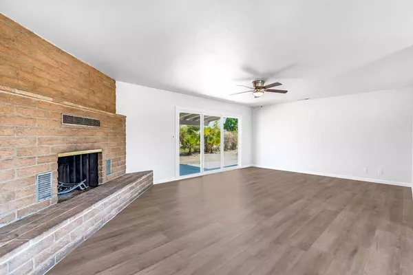 780 E ST, Orange Cove, CA 93646