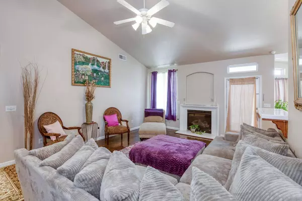 5551 N Brent AVE, Fresno, CA 93723