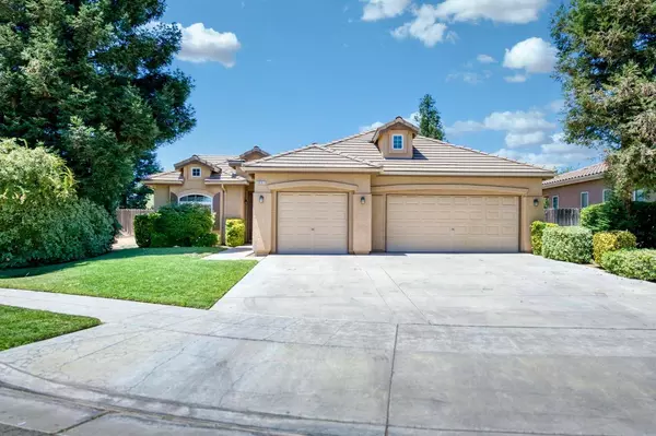 5551 N Brent AVE, Fresno, CA 93723