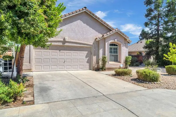 2854 E Palisade DR, Fresno, CA 93720