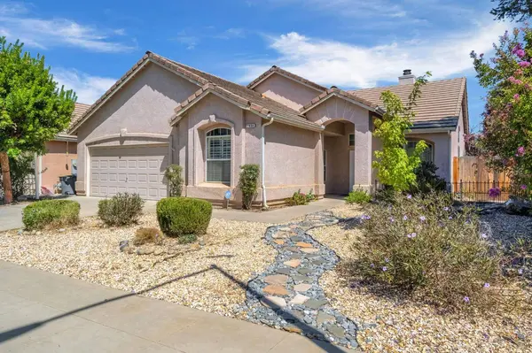 2854 E Palisade DR, Fresno, CA 93720
