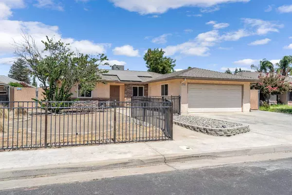 1255 Pontiac, Clovis, CA 93612