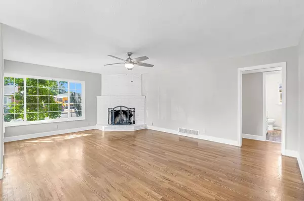 3335 E Swift AVE, Fresno, CA 93726