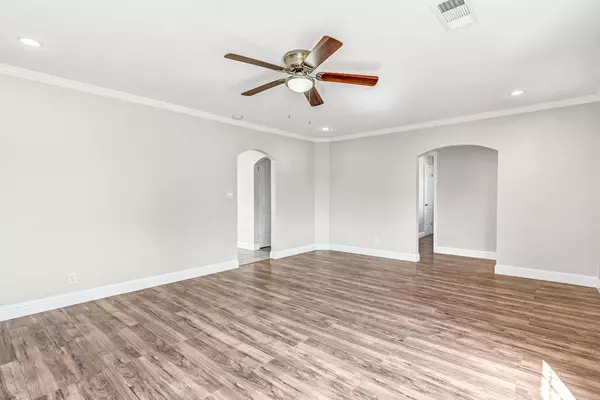 1415 N Howard AVE, Fresno, CA 93703