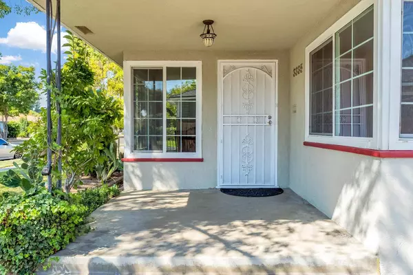 3335 E Swift AVE, Fresno, CA 93726