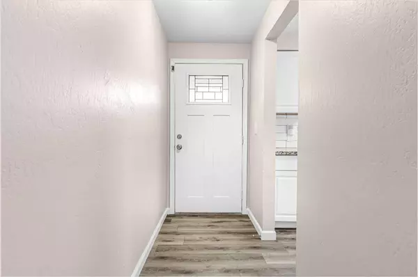 1719 E Los Altos AVE, Fresno, CA 93710