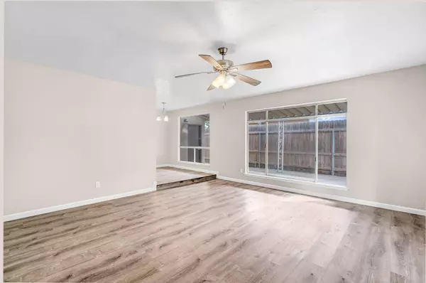 1719 E Los Altos AVE, Fresno, CA 93710