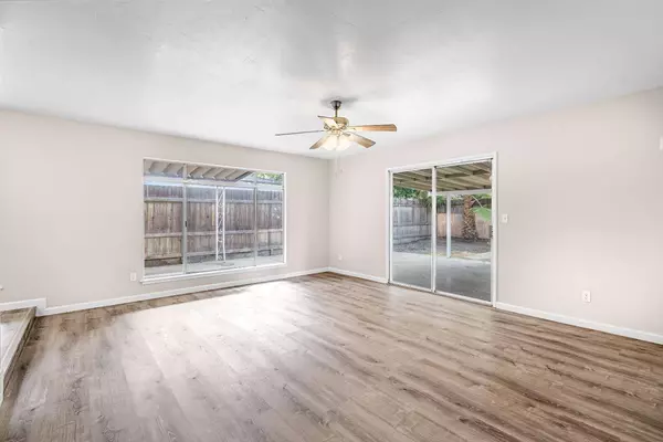 1719 E Los Altos AVE, Fresno, CA 93710