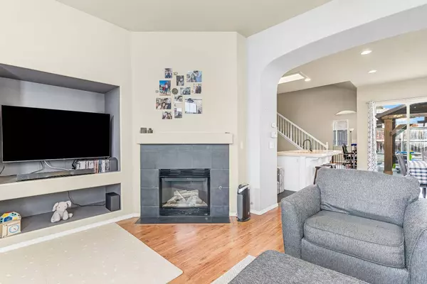 4088 W Fig Tree LN, Fresno, CA 93722