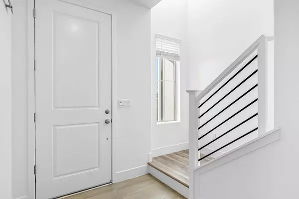 554 W Mahogany LN, Clovis, CA 93611