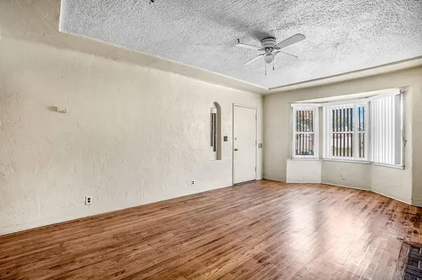 4332 E Ball AVE, Fresno, CA 93702