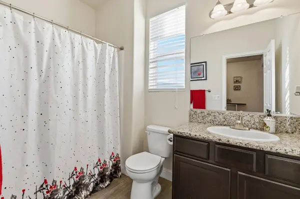 15717 W Botelho AVE, Kerman, CA 93630