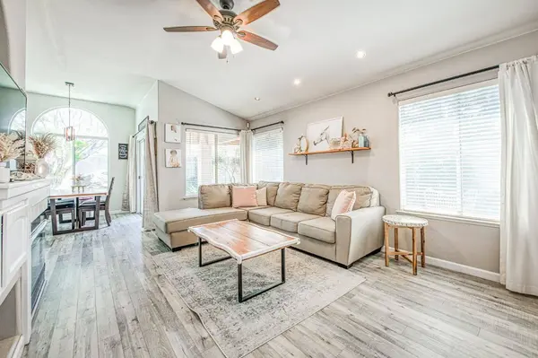 7502 N Trellis, Fresno, CA 93720