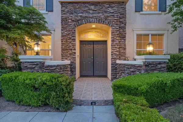 9358 N Winery AVE, Fresno, CA 93720