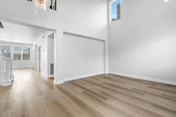 9358 N Winery AVE, Fresno, CA 93720