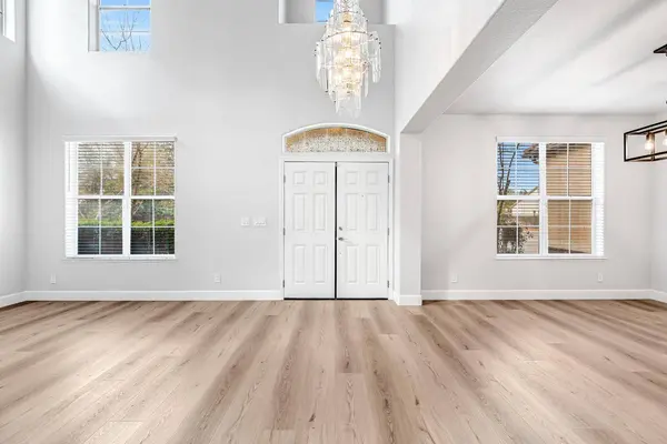 9358 N Winery AVE, Fresno, CA 93720