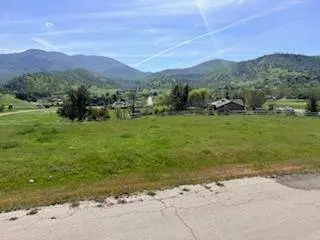 6301 Lupine, Sanger, CA 93657