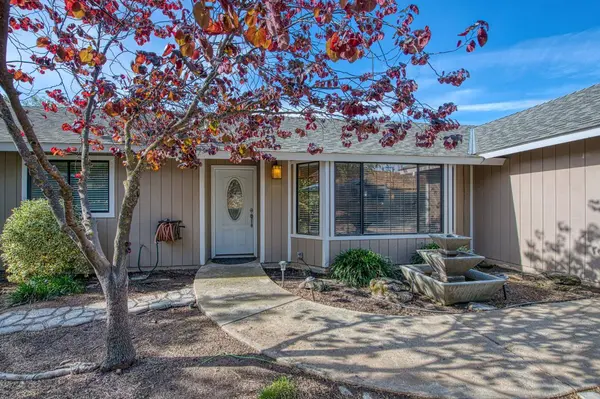 33717 River Knolls RD, Coarsegold, CA 93614