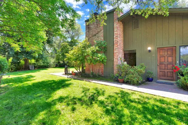 43715 Dinely DR, Three Rivers, CA 93271