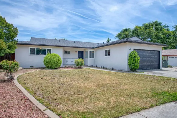 1545 Sunnyside AVE, Clovis, CA 93611