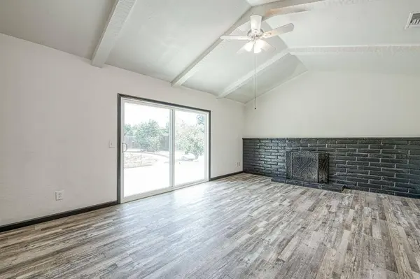 1545 Sunnyside AVE, Clovis, CA 93611
