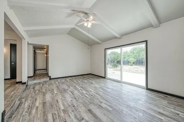 1545 Sunnyside AVE, Clovis, CA 93611