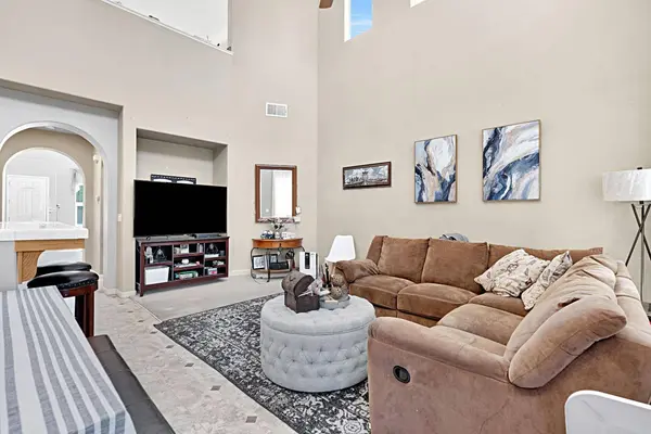 3248 N Applegate AVE, Fresno, CA 93737