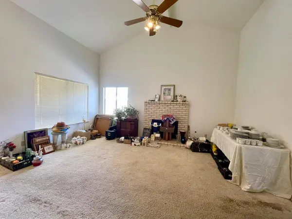 838 E Catalina CIR, Fresno, CA 93730
