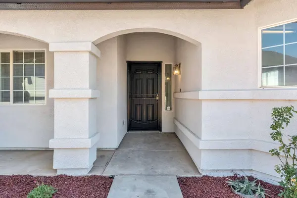 4285 W Saginaw WAY, Fresno, CA 93722
