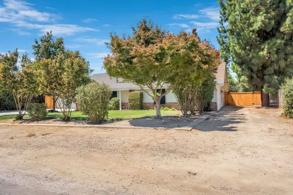 10784 Sierra View ST, Madera, CA 93636