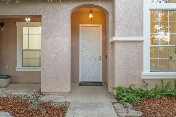 10873 E Clearwater WAY, Clovis, CA 93619
