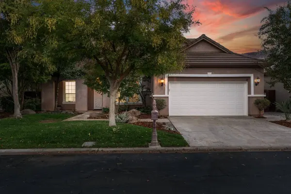 10873 E Clearwater WAY, Clovis, CA 93619