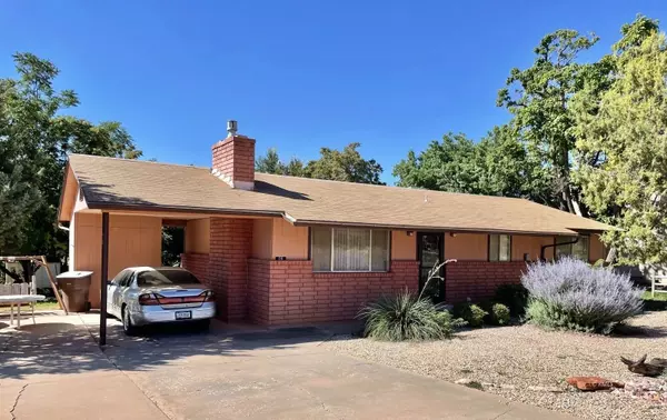 26 East 300 North, Kanab, UT 84741