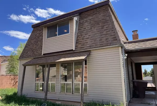 328 N Vermillion Cir, Kanab, UT 84741