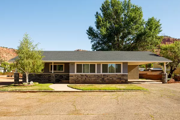 163 E 200 N, Kanab, UT 84741-3510