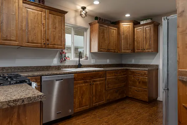611 S 175 E, Kanab, UT 84741-3647