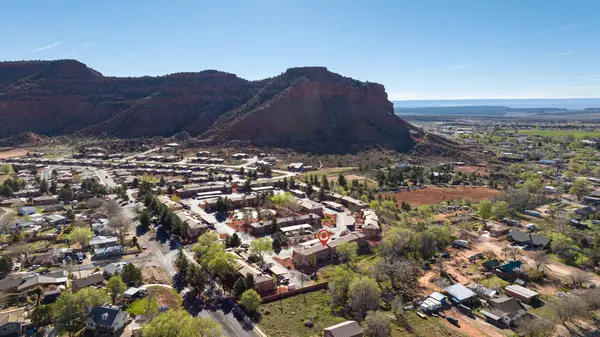 353 E 300 N #i-6, Kanab, UT 84741-3338