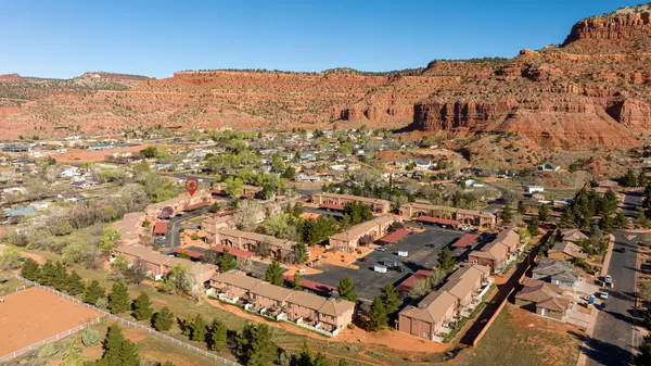 353 E 300 N #i-6, Kanab, UT 84741-3338