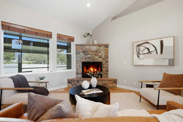 10144 S AUTUMN BREEZE W, South Jordan, UT 84009