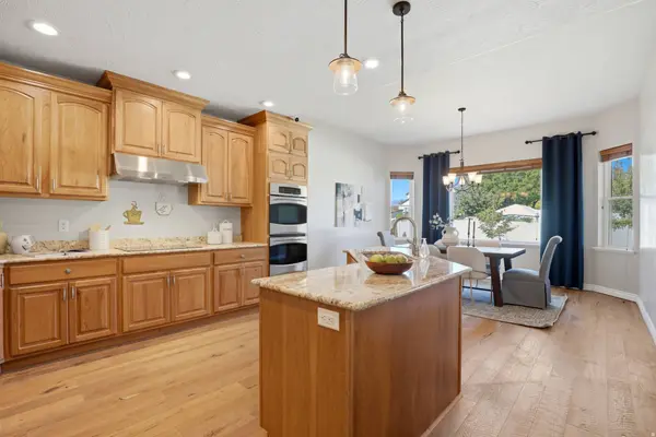 10144 S AUTUMN BREEZE W, South Jordan, UT 84009