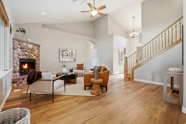 10144 S AUTUMN BREEZE W, South Jordan, UT 84009