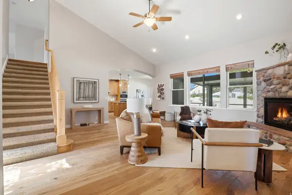 10144 S AUTUMN BREEZE W, South Jordan, UT 84009