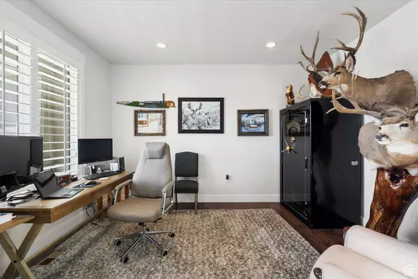 702 W OSBORNE FOX WAY, Draper, UT 84020