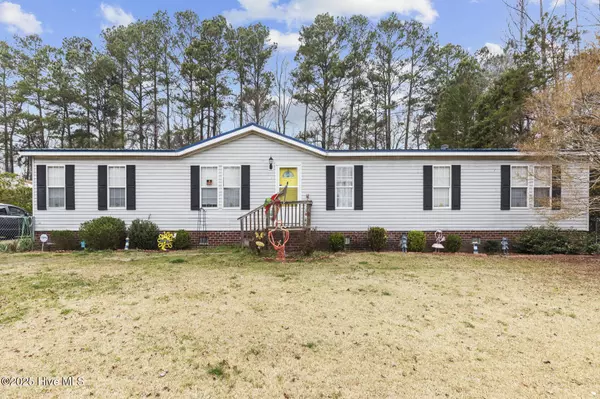 5318 Kristi LN, Kinston, NC 28501