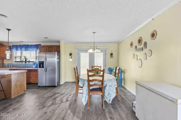 5318 Kristi LN, Kinston, NC 28501