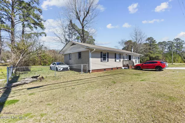 1525 Piney Green RD, Jacksonville, NC 28546