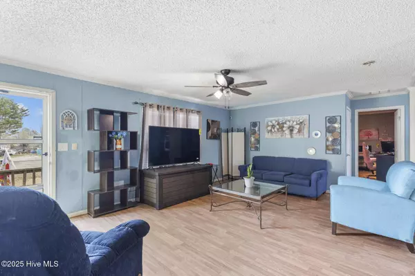 5318 Kristi LN, Kinston, NC 28501