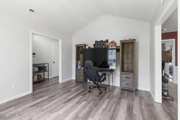 108 Woodbridge CT, Jacksonville, NC 28540